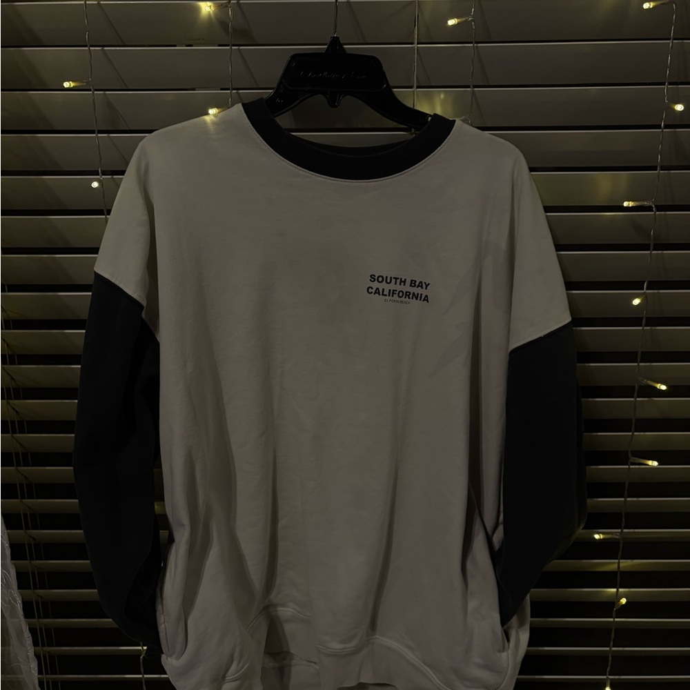 Brandy Melville Black and White Hoodie